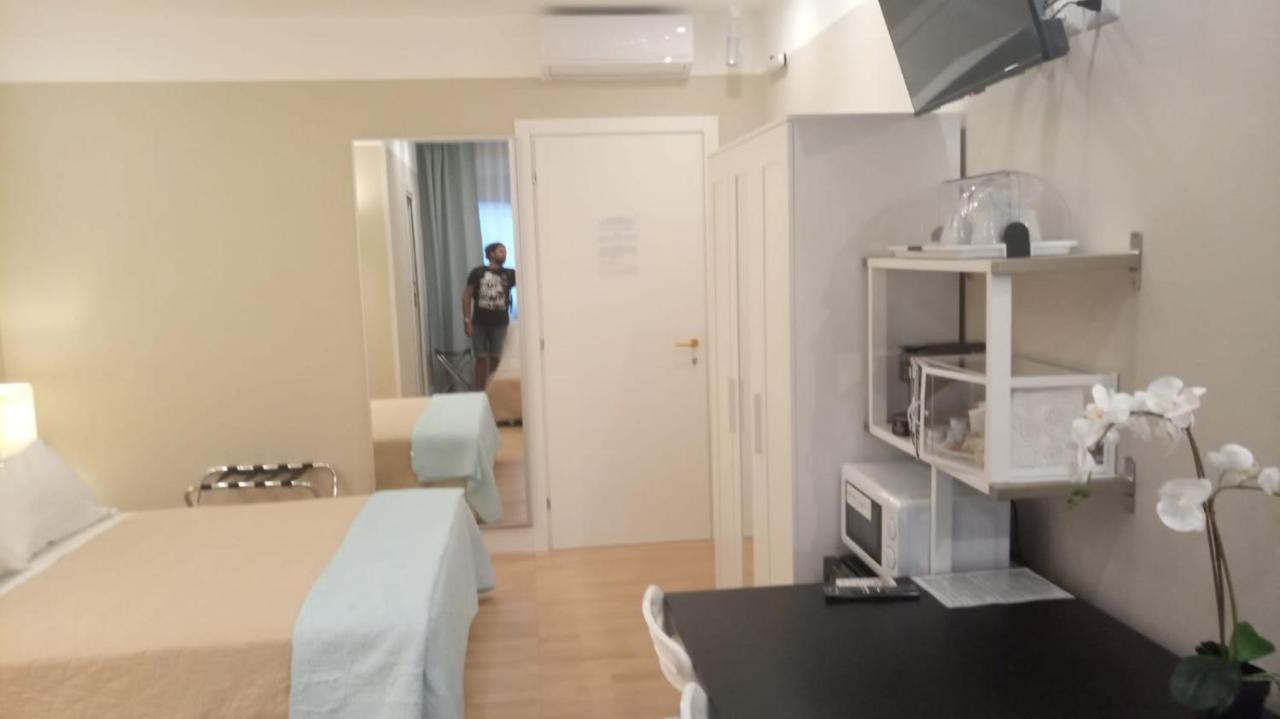 Pescara Centro Luxury Suite II Deluxe Rooms Exteriör bild