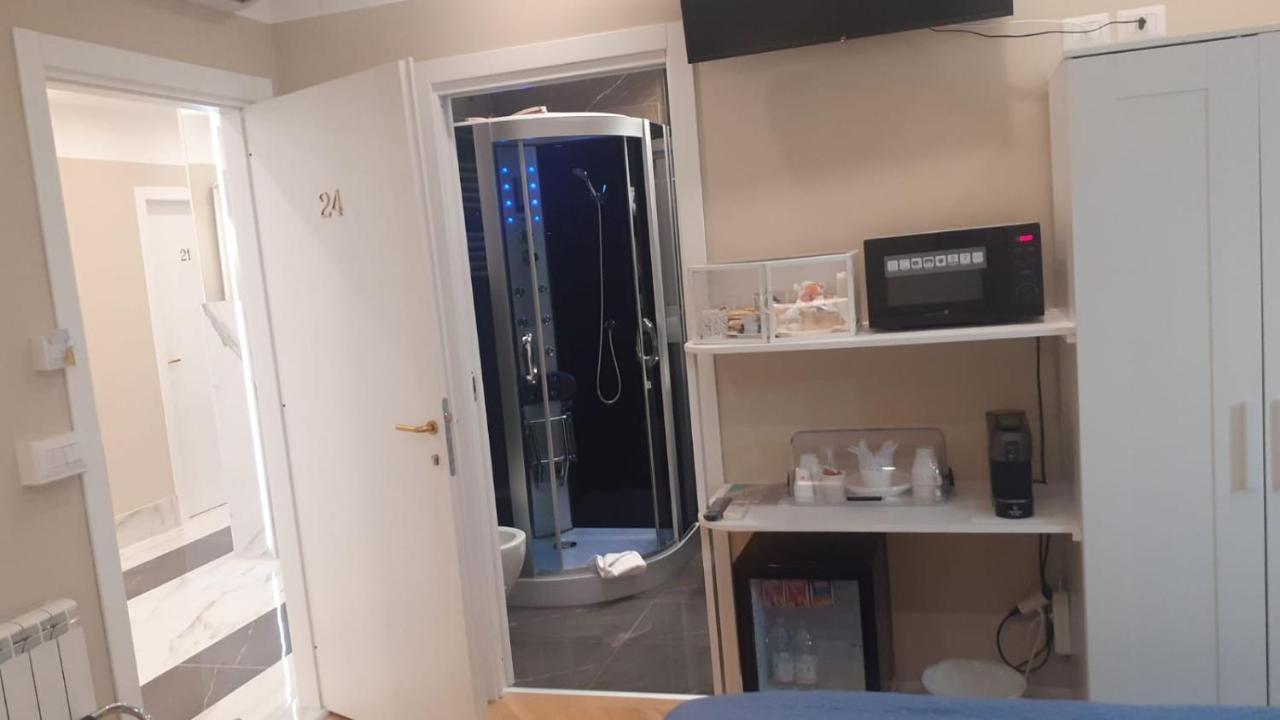 Pescara Centro Luxury Suite II Deluxe Rooms Exteriör bild